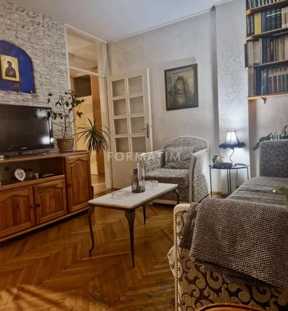 Izdavanje, četvorosoban stan, 89m², Novi Beograd Blok 37, Novi Beograd Sve Podlokacije