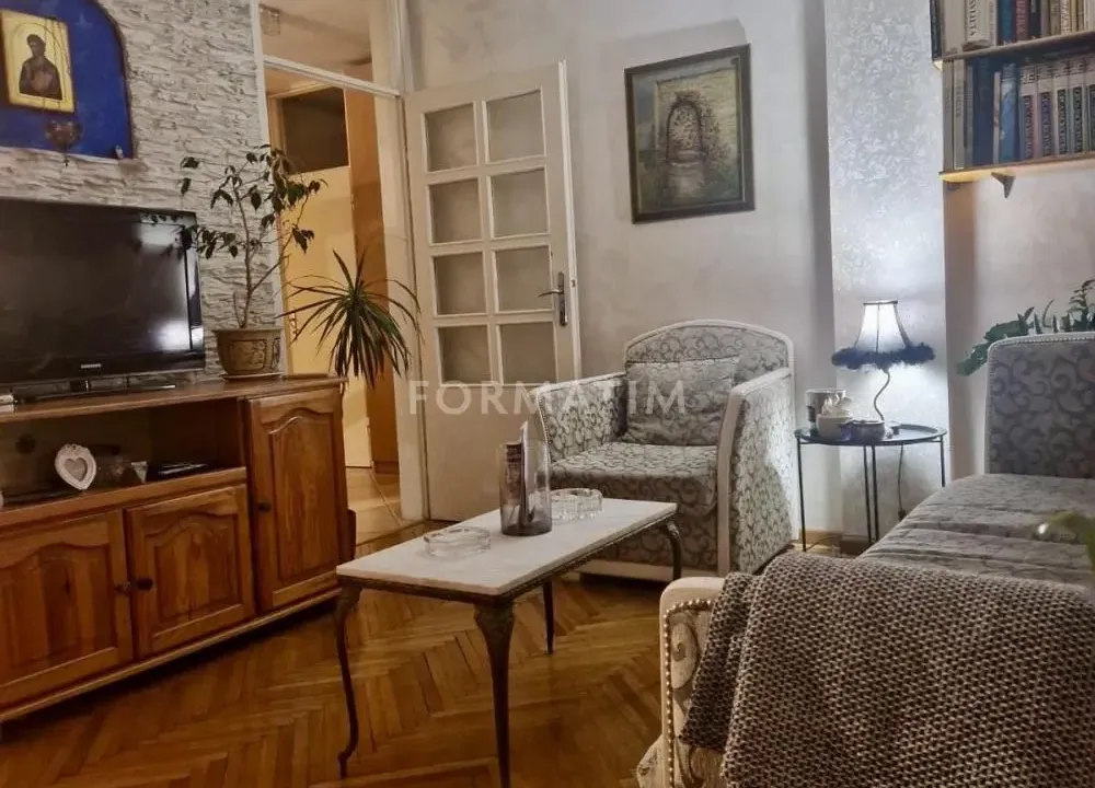 Izdavanje, četvorosoban stan, 89m², Novi Beograd Blok 37, Novi Beograd Sve Podlokacije