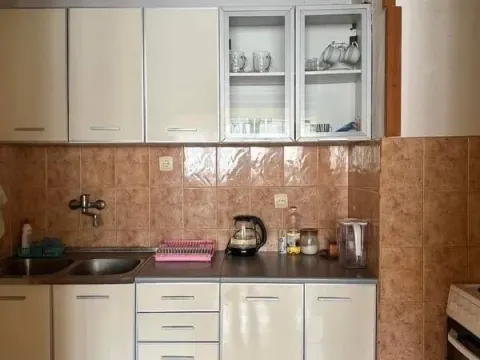 Izdavanje, stan, 74m², Centar, Bar - image 3