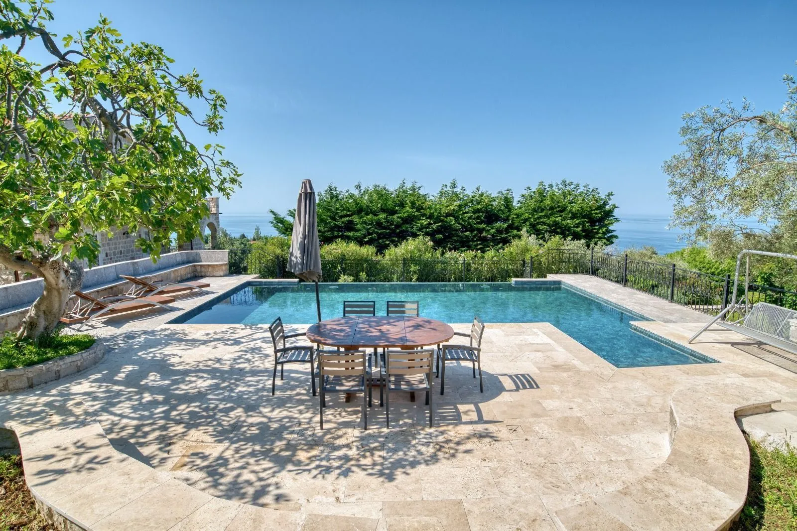 Prodaja, kuća, 480m², Reževići, Budva