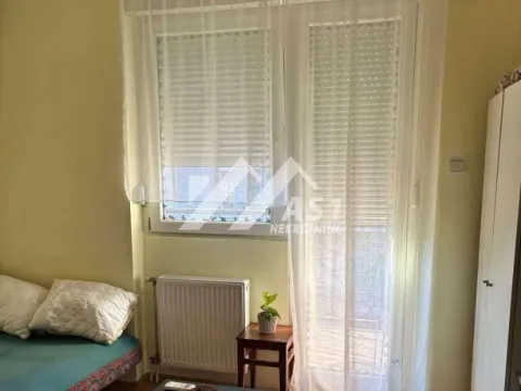 Stan in Bulevar Evrope