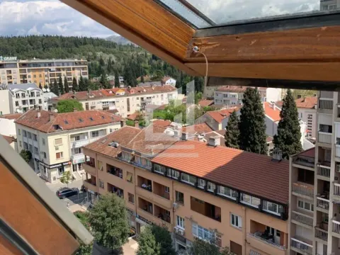 Prodaja, trosoban stan, 86m², Podgorica, Crna Gora - image 1