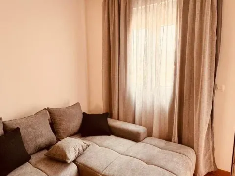 Prodaja, jednosoban stan, 48m², City Kvart, Podgorica - image 2