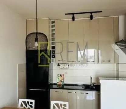 Prodaja, jednosoban stan, 44m², City Kvart, Podgorica - image 2