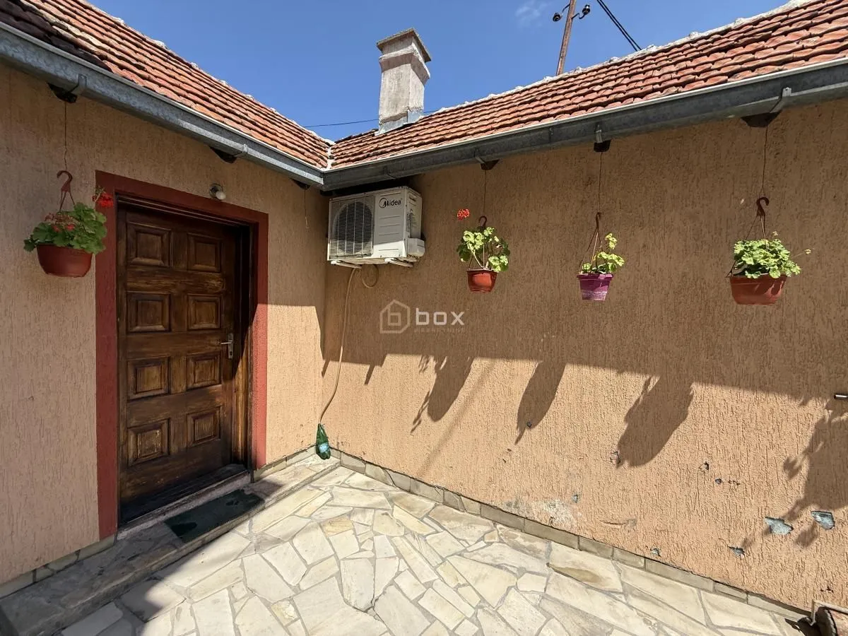 Sale, house, 100m², Palilula, Niš