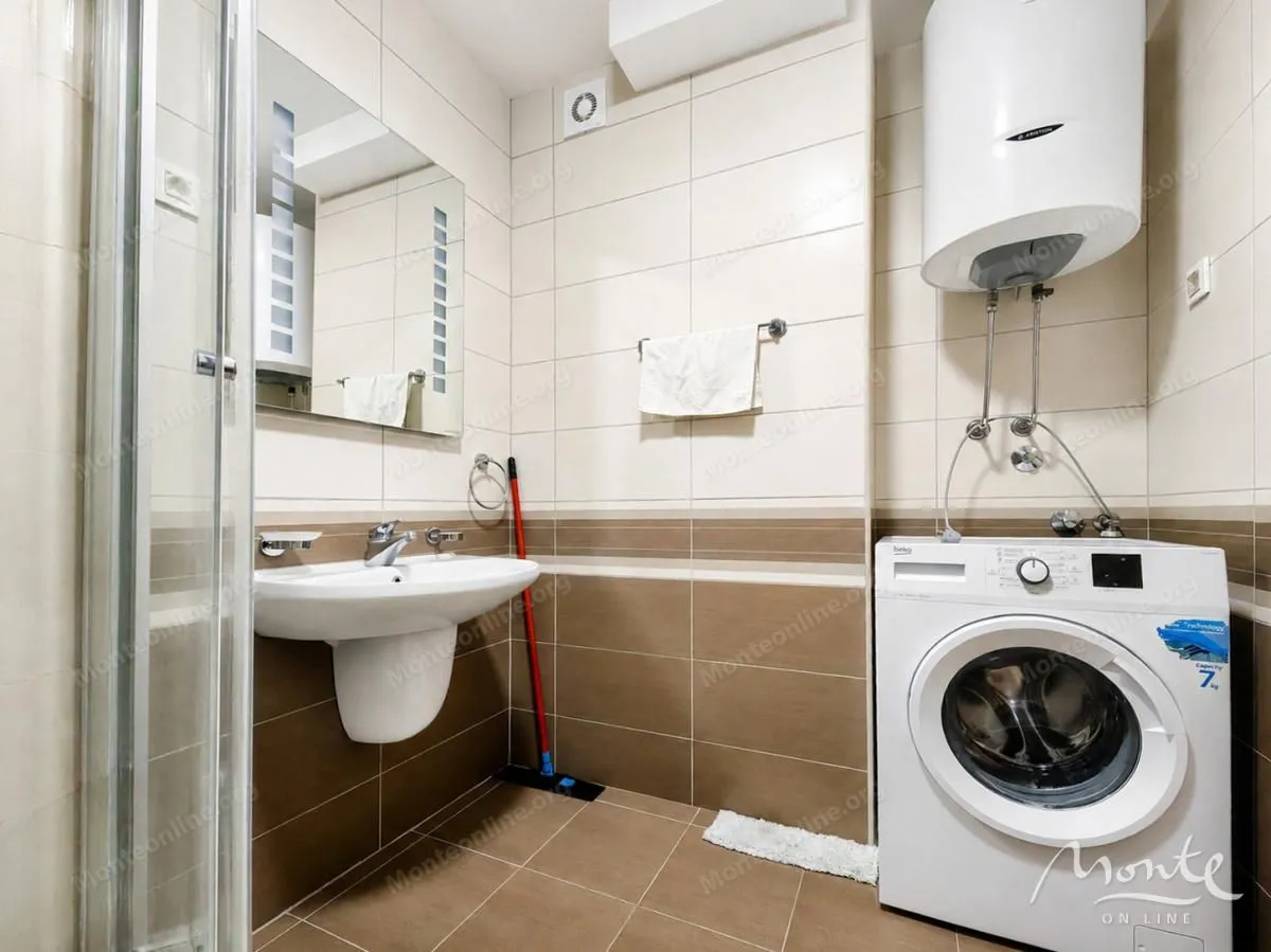 Prodaja, jednosoban stan, 53m², Ljubović, Podgorica