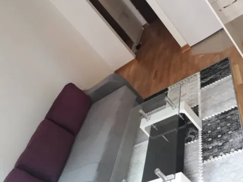 Izdavanje, garsonjera, 26m², City Kej, Podgorica - image 7