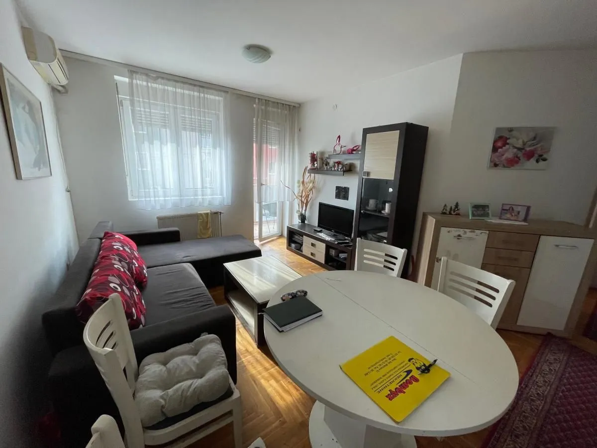Prodaja, trosoban stan, 81m², Petrovaradin, Novi Sad