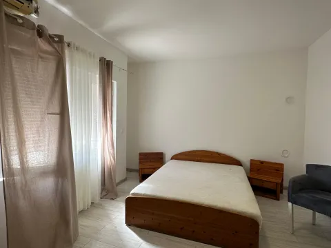 Izdavanje, jednosoban stan, 45m², Centar, Tivat - image 8