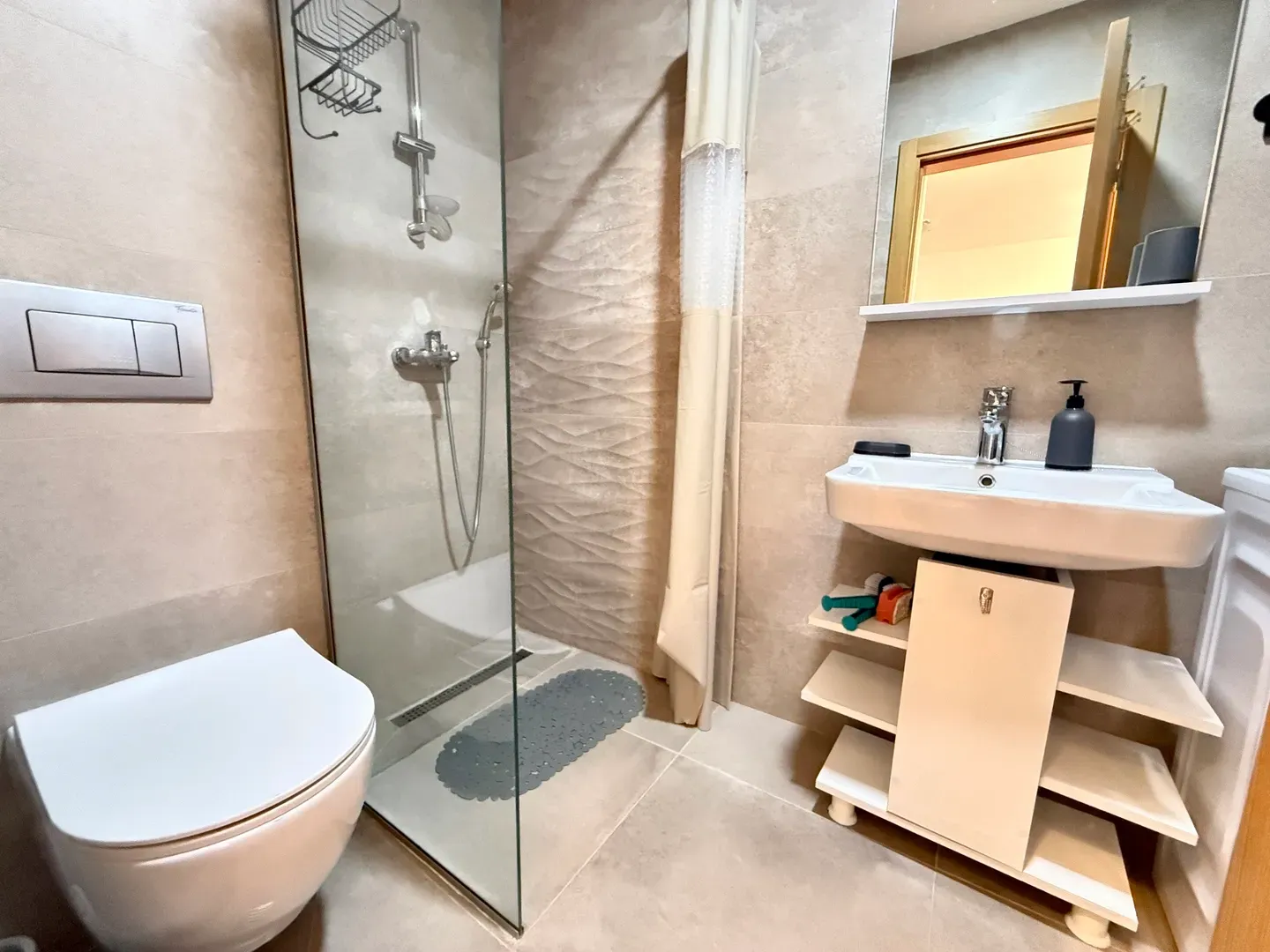 Prodaja, jednosoban stan, 45m², Bečići, Budva