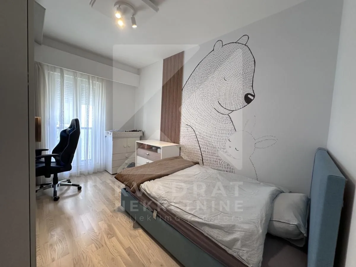 Prodaja, dvosoban stan, 67m², Centar, Podgorica