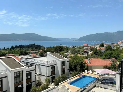 Prodaja, dvosoban stan, 97m², Tivat, Crna Gora - image 1