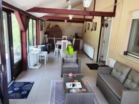 Sale, house, 280m², Gadžin Han, Srbija - image 18