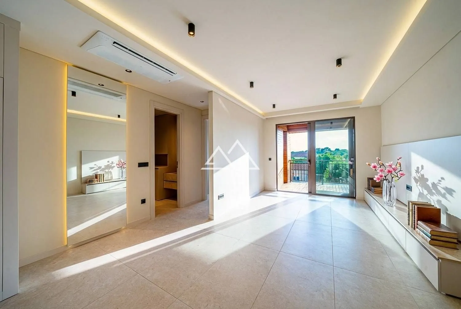 Prodaja, jednosoban stan, 53m², Tivat, Crna Gora