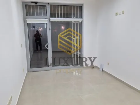 Izdavanje, poslovni prostor, 20m², Stari Aerodrom, Podgorica - image 5