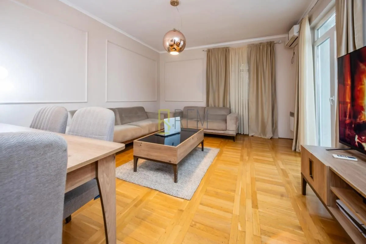 Prodaja, dvosoban stan, 70m², Cetinje, Crna Gora
