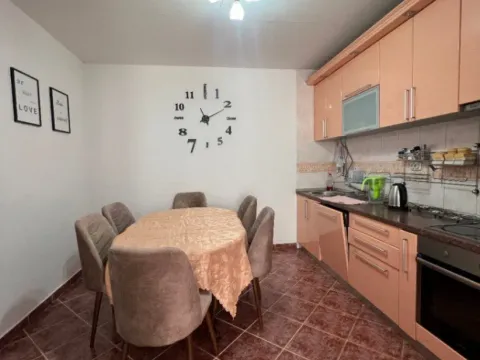 Izdavanje, jednosoban stan, 55m², Centar, Bar - image 9