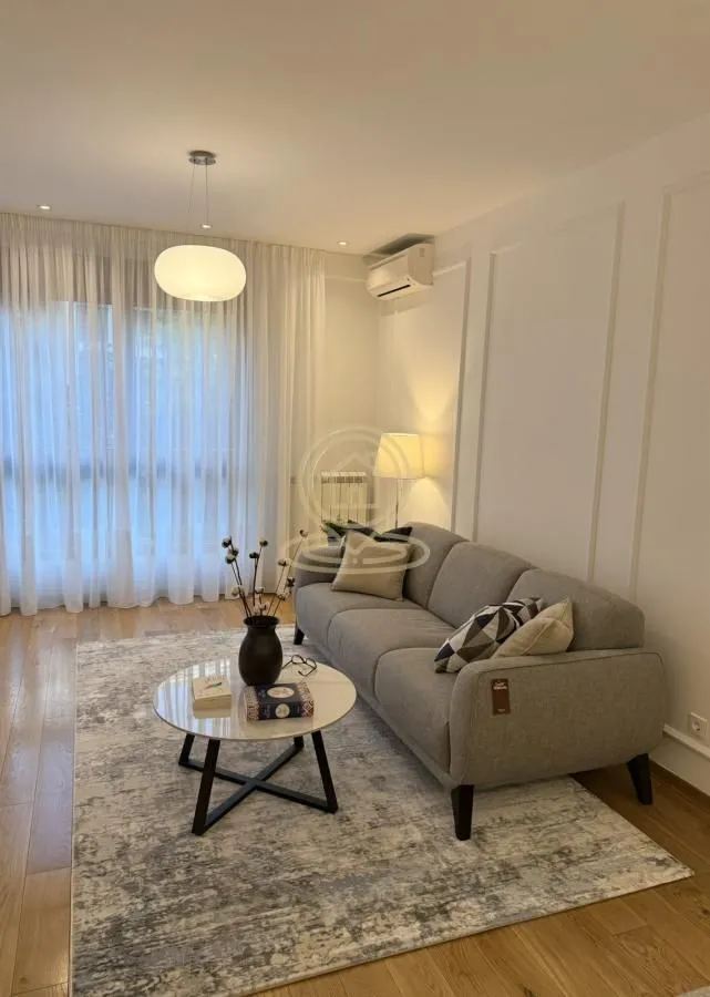 Rent, two bedroom apartment, 55m², Palilula Sve Podlokacije, Beograd