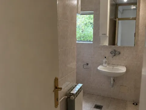 Rent, house, 230m², Dahna, Podgorica - image 11