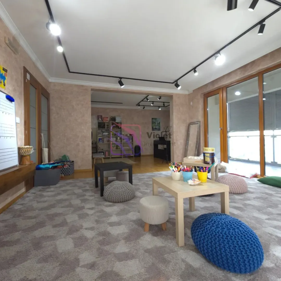 Prodaja, trosoban stan, 121m², Kruševac, Podgorica