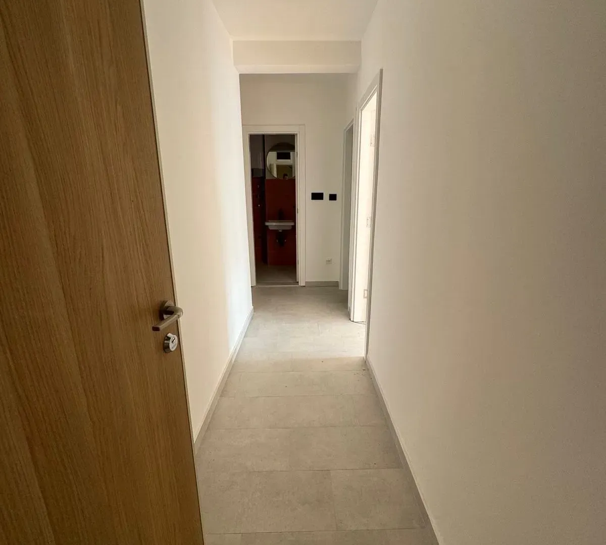 Izdavanje, dvosoban stan, 66m², Zabjelo, Podgorica