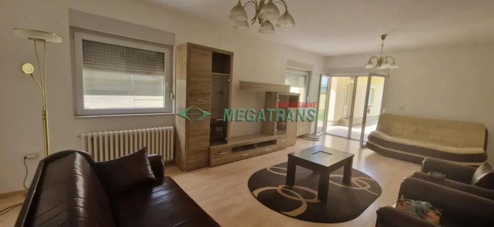 Rent, house, 220m², Petrovaradin, Novi Sad