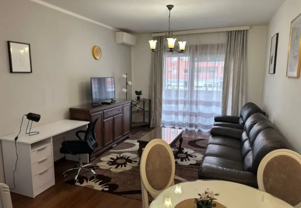 Izdavanje, jednosoban stan, 49m², Master Kvart, Podgorica