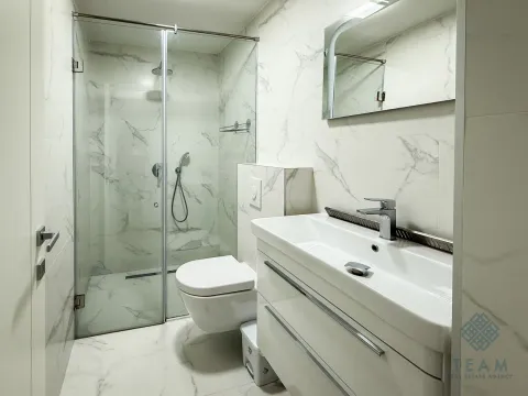 Rent, three bedroom apartment, 130m², Dalmatinska ulica, Podgorica - image 12