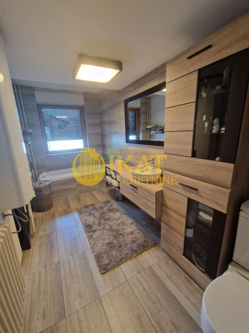 Sale, house, 445m², Čukarica, Beograd