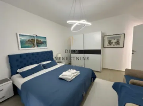 Izdavanje, dvosoban stan, 70m², Bečići, Budva - image 5