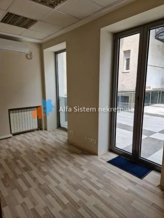 Rent, office space, 216m², Stari Grad, Beograd