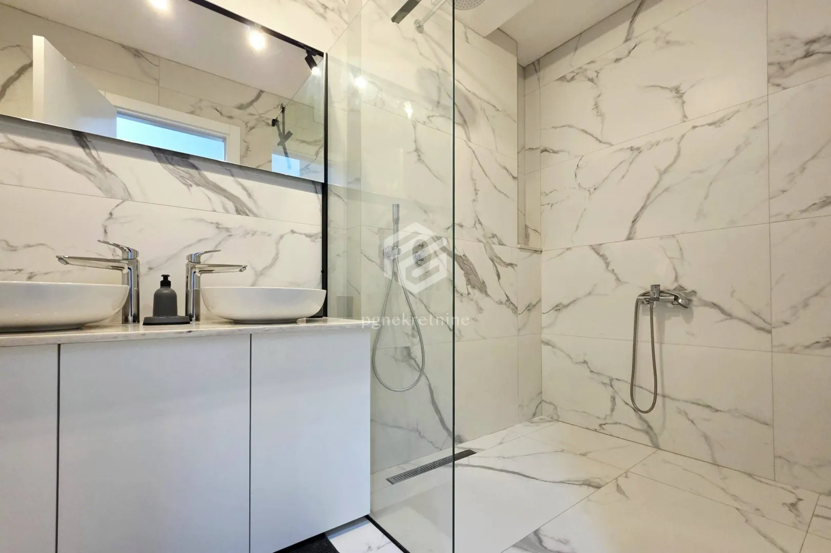 Rent, one bedroom apartment, 59m², Centar, Podgorica