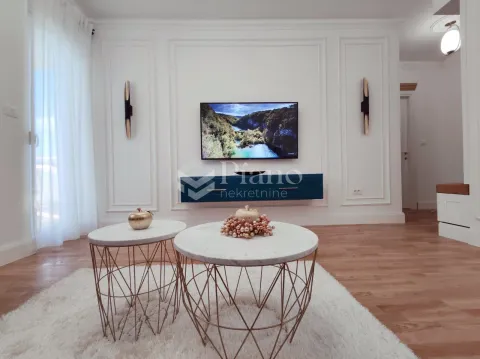 Rent, one bedroom apartment, 45m², Podgorica, Crna Gora - image 2