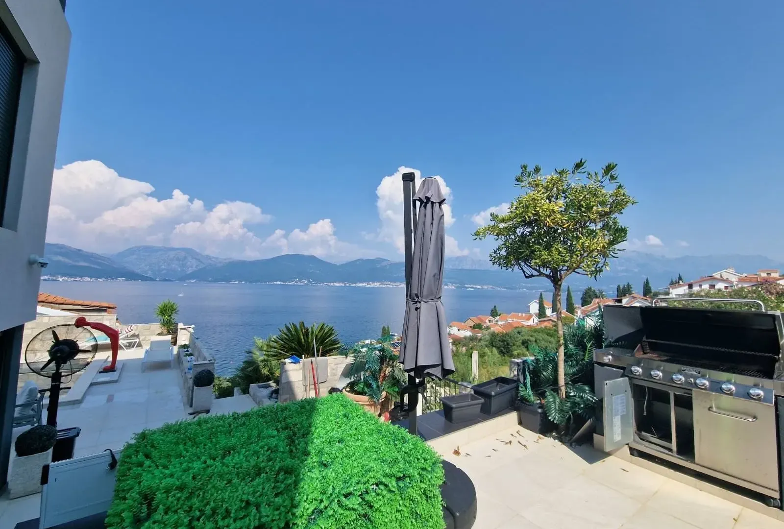 Prodaja, kuća, 280m², Krašići, Tivat