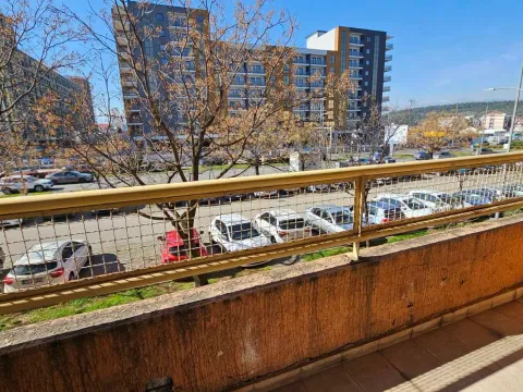 Izdavanje, dvosoban stan, 71m², Stari Aerodrom, Podgorica - image 8