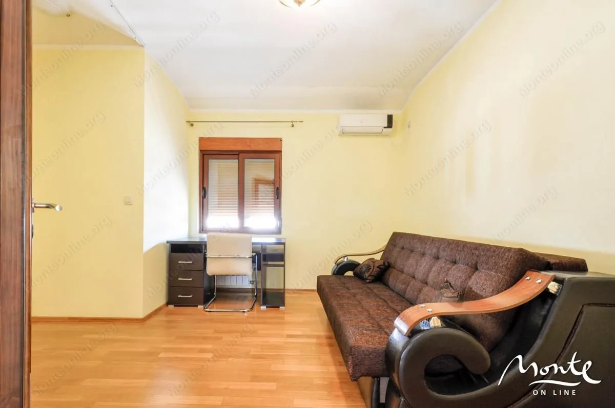 Prodaja, kuća, 227m², Zelenika, Herceg Novi