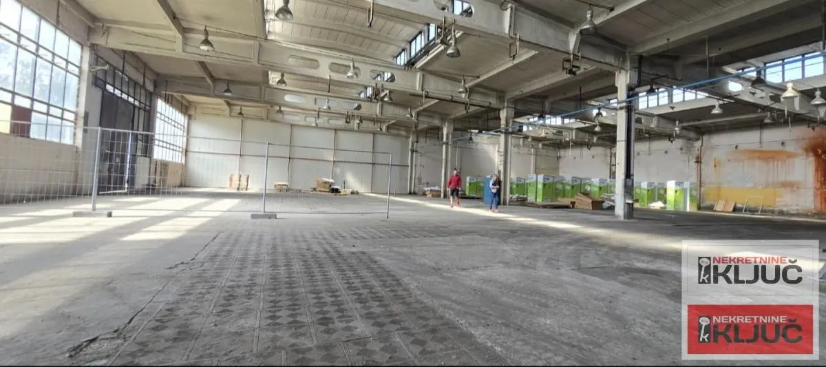 Izdavanje, poslovni prostor, 1300m², Salajka, Novi Sad Sve Podlokacije