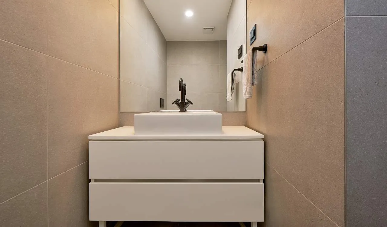 Sale, two bedroom apartment, 100m², Centar, Budva