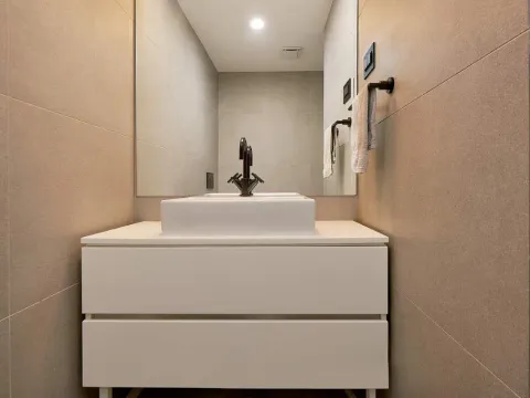 Sale, two bedroom apartment, 100m², Budva, Crna Gora - image 23