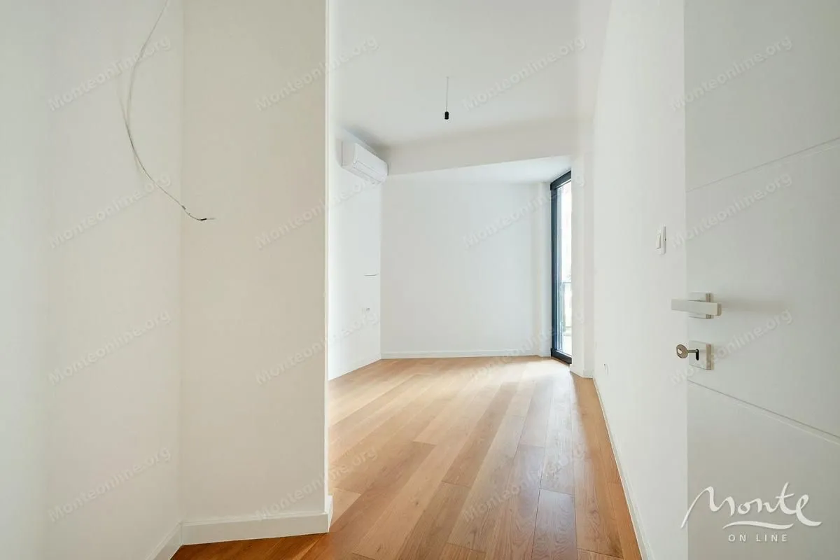 Sale, one bedroom apartment, 59m², Bečići, Budva