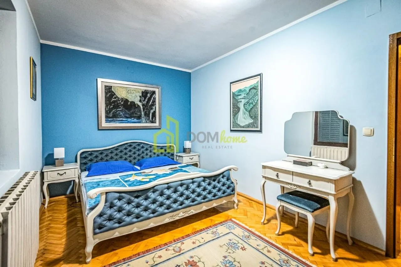Sale, house, 280m², Masline, Podgorica