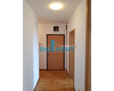 Izdavanje, trosoban stan, 92m², Novi Beograd Blok 29, Novi Beograd Sve Podlokacije - image 13