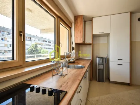 Izdavanje, trosoban stan, 150m², Preko Morače, Podgorica - image 16