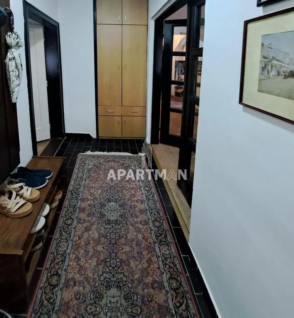 Prodaja, trosoban stan, 71m², Zemun Sve Podlokacije, Beograd