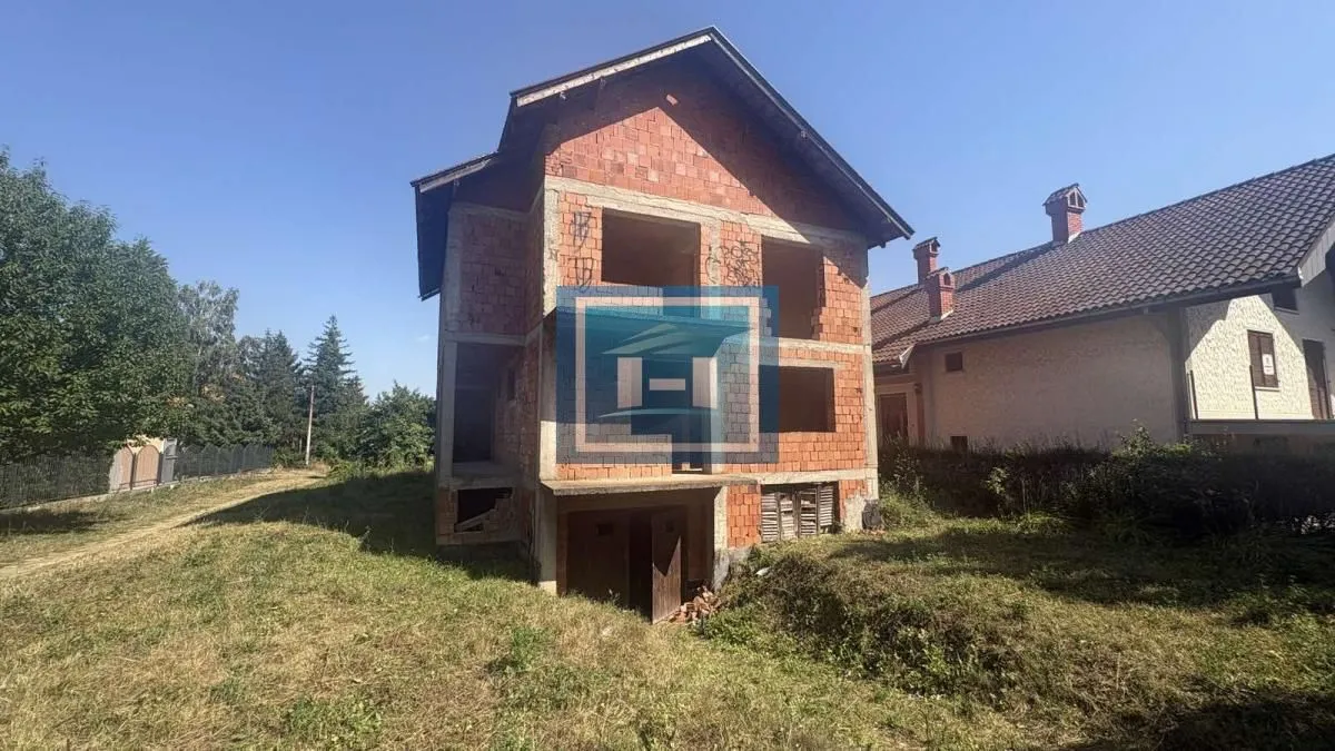 Prodaja, kuća, 300m², Budžino brdo, Jagodina