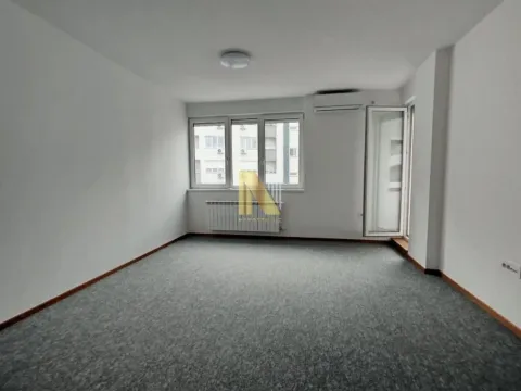 Rent, office space, 61m², Adamovićevo Naselje, Novi Sad Sve Podlokacije - image 3