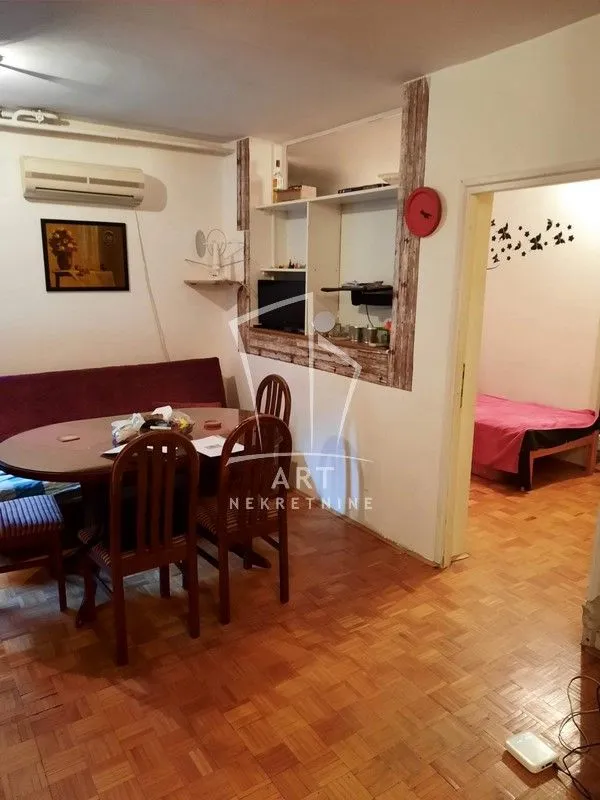 Prodaja, dvosoban stan, 45m², Kluz, Zvezdara Sve Podlokacije