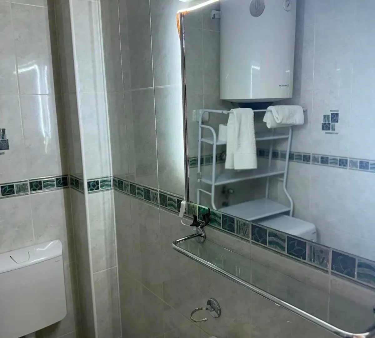 Izdavanje, jednosoban stan, 45m², Stari Aerodrom, Podgorica