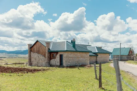 Sale, office space, 300m², Žabljak, Crna Gora - image 16