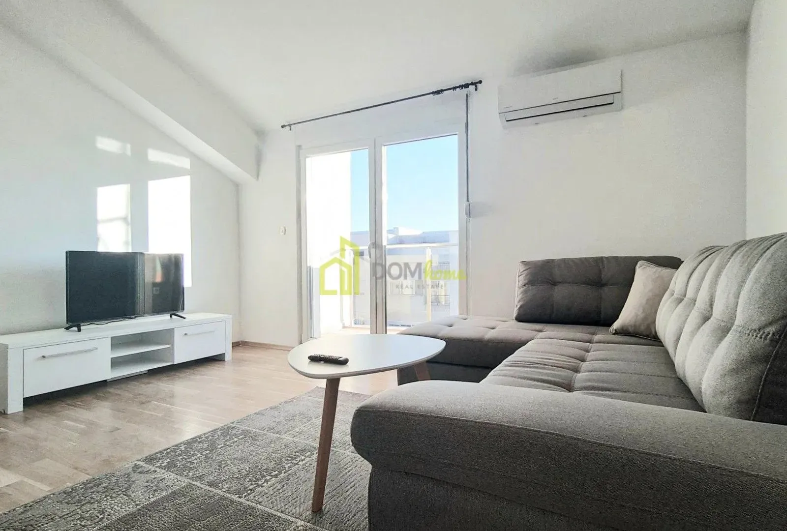Prodaja, jednosoban stan, 45m², Blok 9, Podgorica